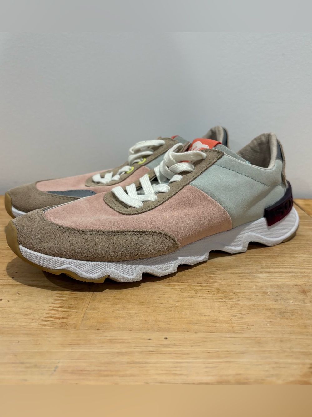 Sorel‎ Kinetic Lite Lace Sneakers Sage Pink Tan LL3515-251 Womens 7.5